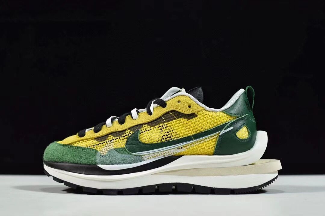 Sacai Nike VaporWaffle Tour Yellow Stadium Green CV1363-700